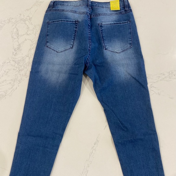 💙Jeans - Picture 4 of 4